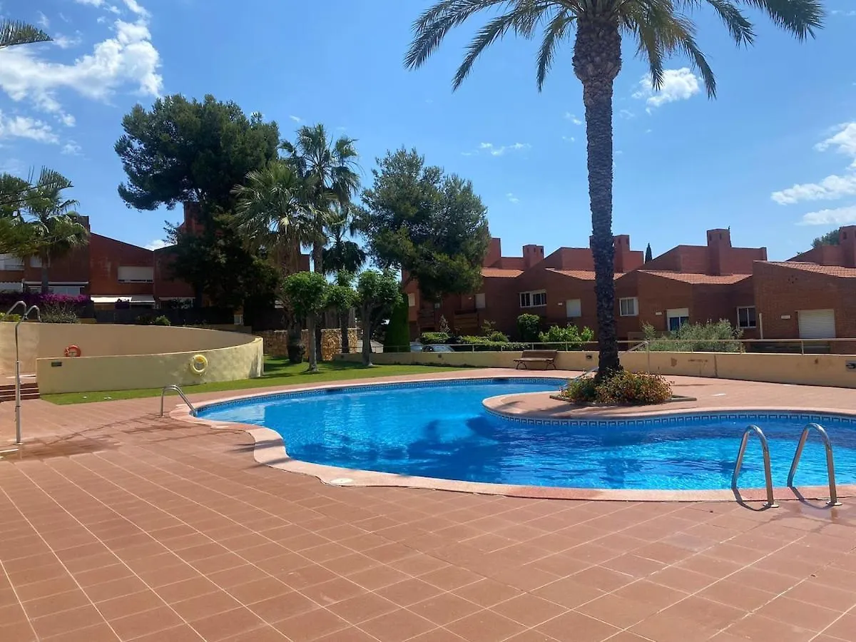 Adosado Familiar En Tamarit, Tarragona, Espana